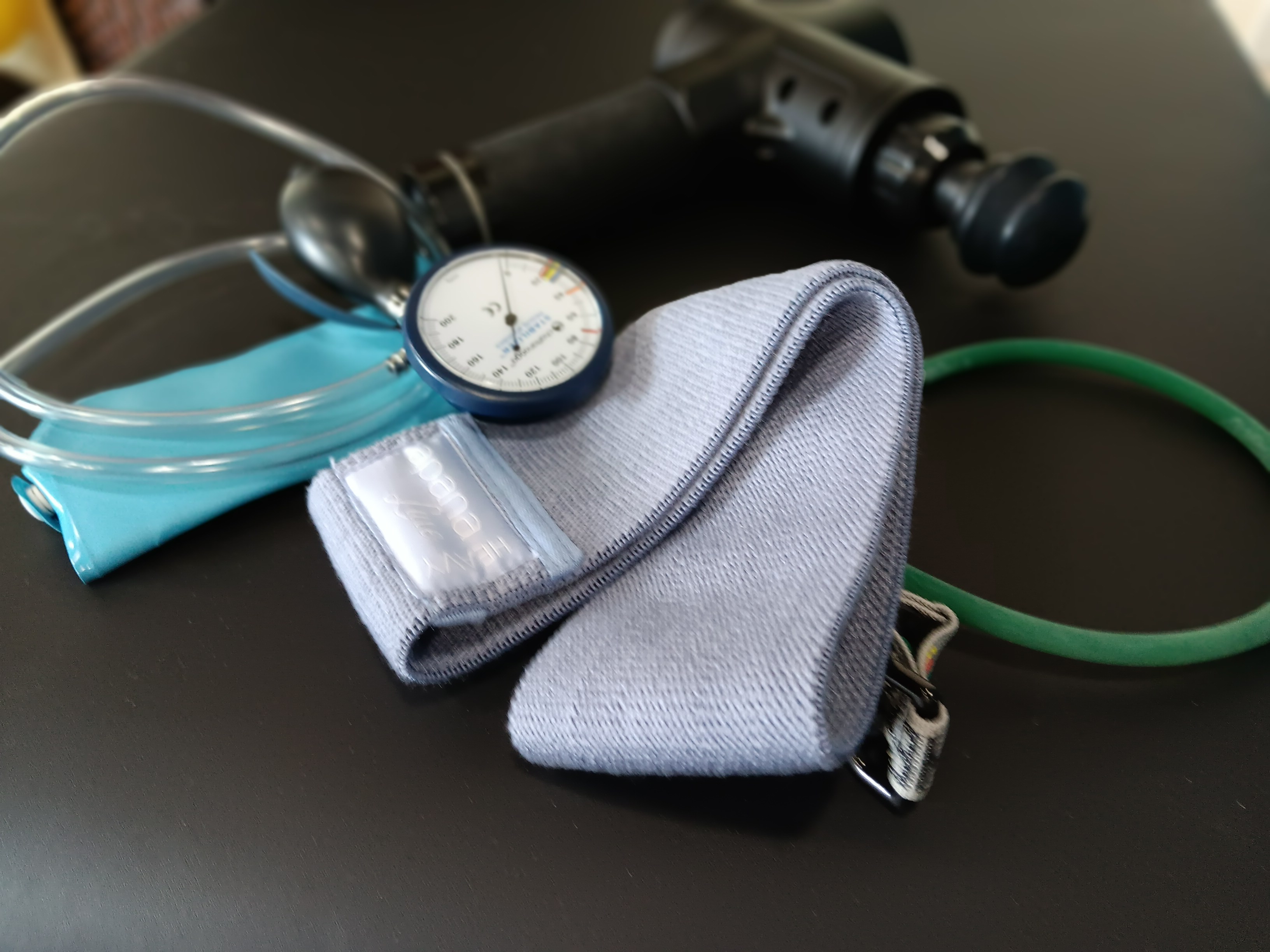 Stop pain, tension and muscles knots on your own.